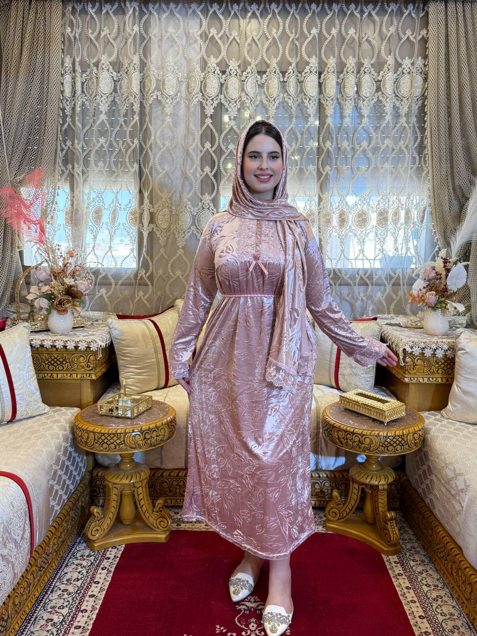 طويلة مرايا محفرة